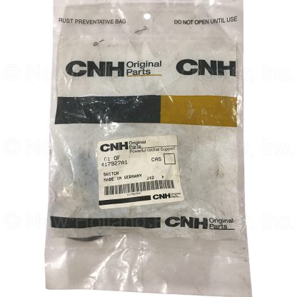 New Holland Pressure Switch Part # 417927A1 - Image 2