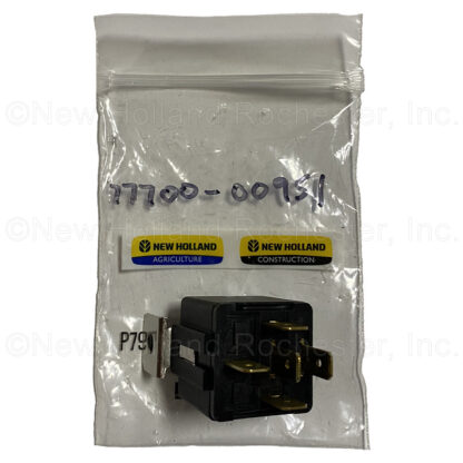 Kubota 12V Plastic Relay Part # 77700-00951 - Image 2